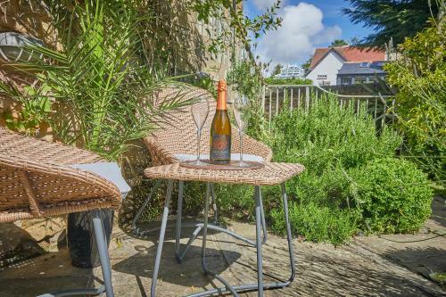 Pope Lodge: Stunning Stone Coach House Conversion