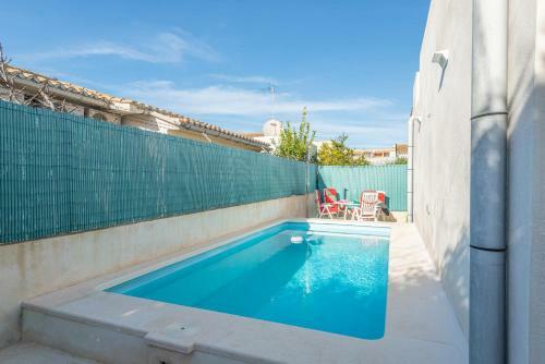 Villa Casa Blanca, Pool And Beach