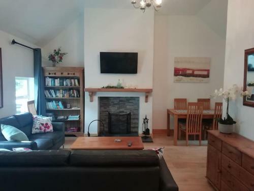 Bovinda Cottage - By The Beach, Bettystown