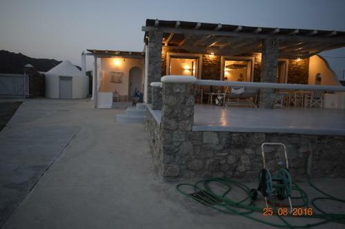 Feroniki Mykonos