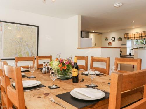 Huntingstile Lodge