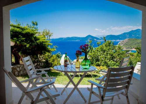Door To Summer, Villa Near The Beach