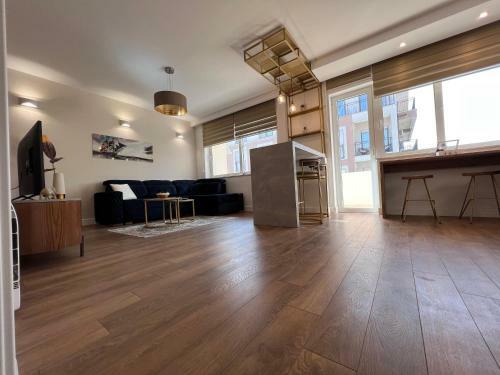 Glam Apartment 1br/tivat/a Step From The Beach