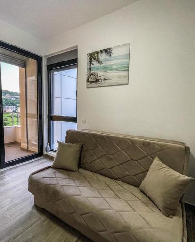 Apartmani E1 & E2