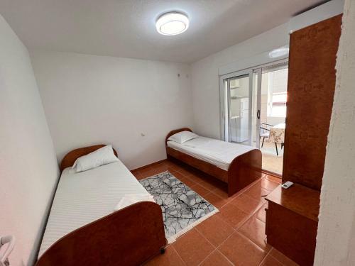 Brona Apartments