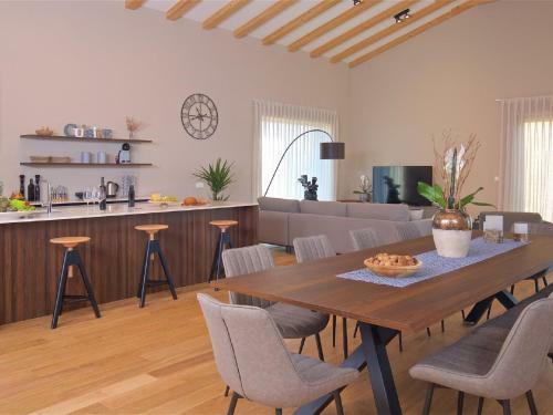Enticing Holiday Home In Brtonigla With Jacuzzi