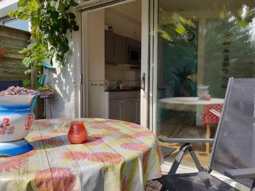 Bungalow Texel Near Beach And City Centre