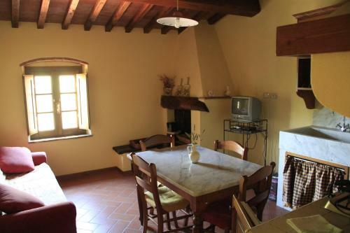 Agroturismo La Rocca Del Maestrino