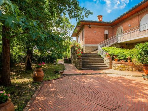 Apartamento Splendid Holiday Home In Altopascio Near Beach