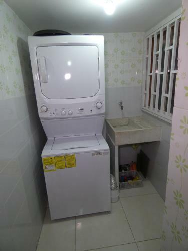 Apartamento Apto Moderno,excelente Ubicacion, Piscina,parking.