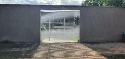 Casa Nova, Agrad�vel Bem Localizada A Sua Espera!