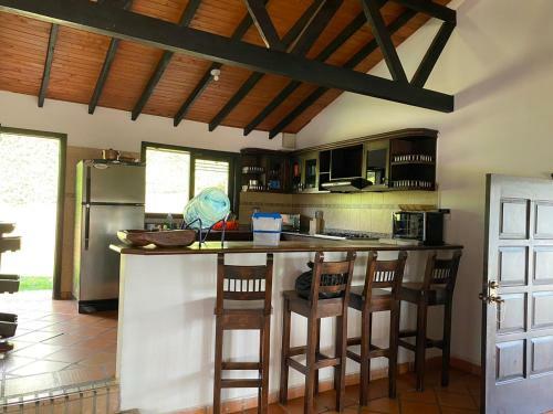 Villla Celeste, 5 Minutes From Lake Calima