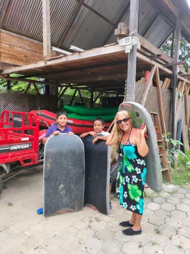 Hostal Room In Cabin - Rafting Hut By The River