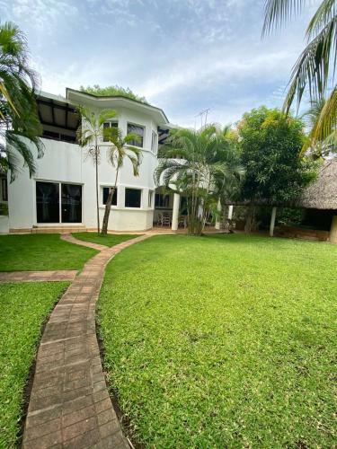 Villa En Puerto San Jose