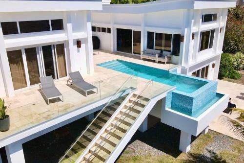 Villa Larimar @lighthouse, West Bay