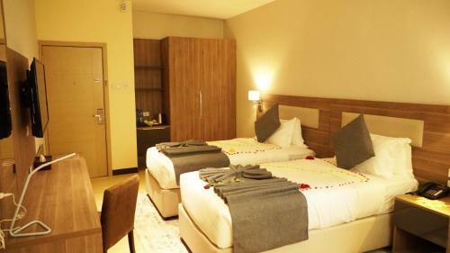 Triple E Hotel And Spa