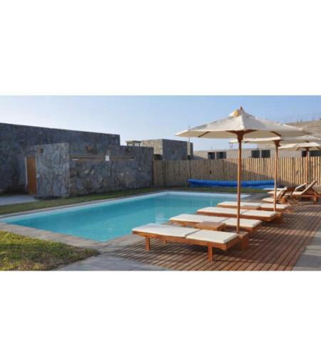 Apartamento Concrete Escape Spacious 5br Residence In Paracas