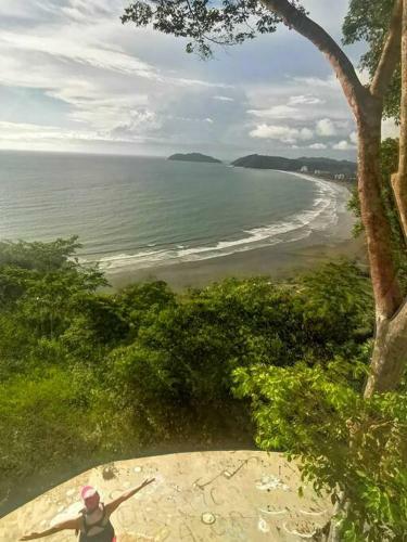 Bright & Airy 2br Condo Minutes From Jaco Beach