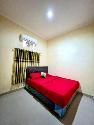 Three Bedrooms House Djanuraga House 5