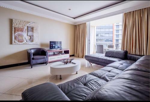 Lovely 2 Bedroom 2 Bathroom Seaview Apartment C409