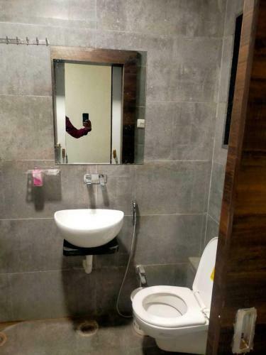 Hotel Collection O 91397 Golden City