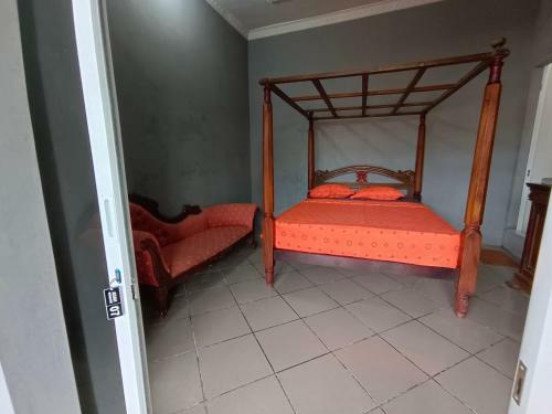 Hotel Homestay Adah