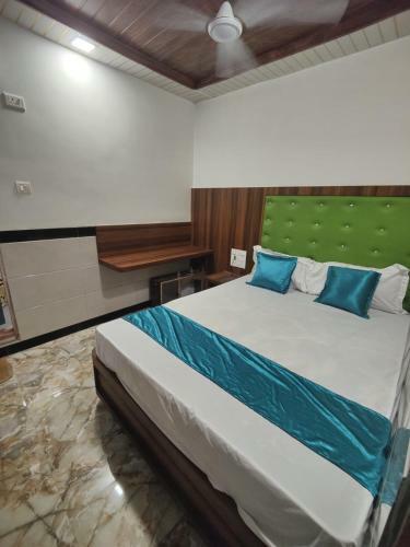 Hotel Tip Top Residency