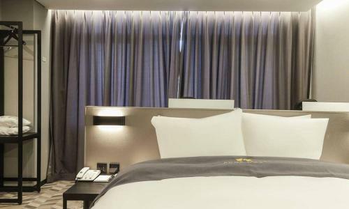 Hotel ??? ??