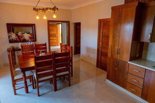 Villa At A Gated Community And Private Pool.