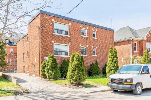 Bright And Spacious 1br Apartment W King Bed And Netflix