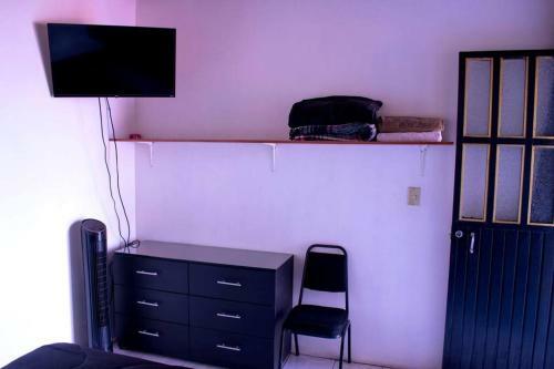 Apartamento Habitaciones Privadas, Cocina Y Cochera Gratis
