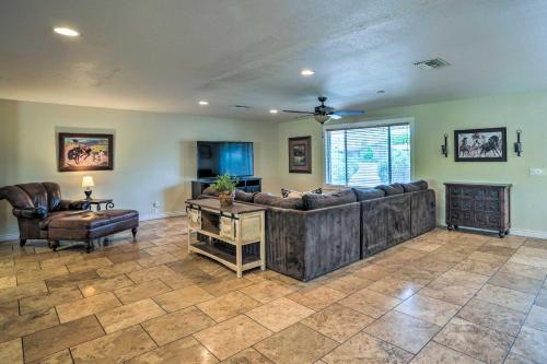 Modern Glendale Desert Destination With Patio!