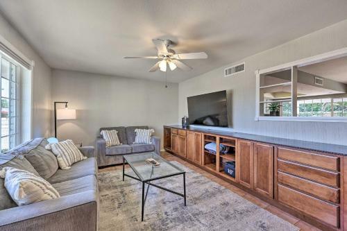 Dog-friendly Scottsdale Home With Private Pool!