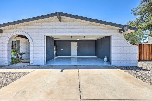 Dog-friendly Scottsdale Home With Private Pool!