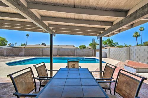 Charming Home Less Than 11 Mi To Downtown Phoenix!