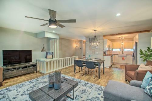 Updated Townhome With Deck, Grill And Sunroom!