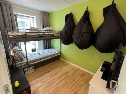 Apartamento Lovely 3 Bedroom With Everything For 3-6 People