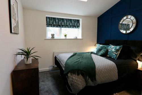 Hostal 5 Bed Home On Birdwell Road - Free Parking