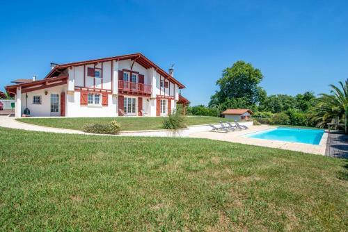 Villa Nik-nahia By Firstlidays
