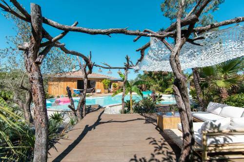 La Villa Du Bassin � Ares