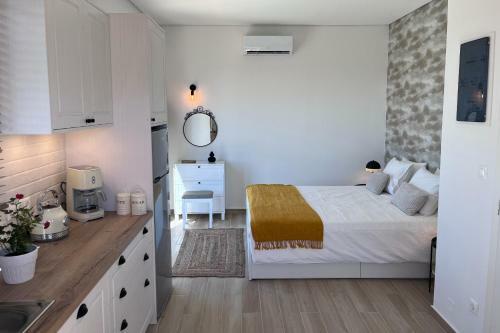 Enjoy Romance And Sunsets At Villa Dionysos