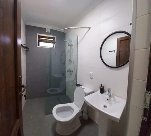 Beachfront 4-bedroom Home In Kaprovani Pine Forest