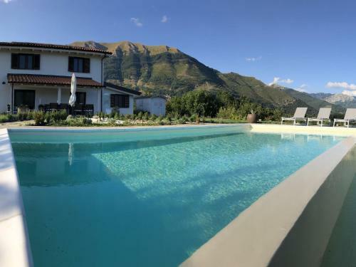 Luxurious Holiday Home In Bagni Di Lucca With Pool