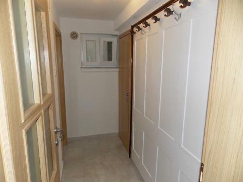 Apartments Miro Korni?