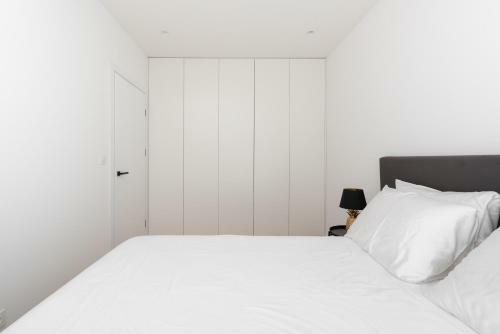 Brand New And Modern 1bdr Apartment