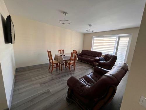 R Un S Apartment Inzenieru 58-3
