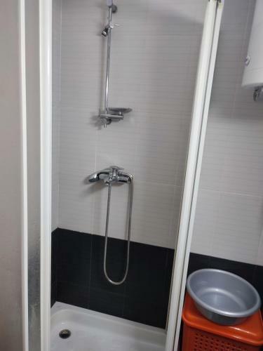 Quiet Apartment At A Popular Location