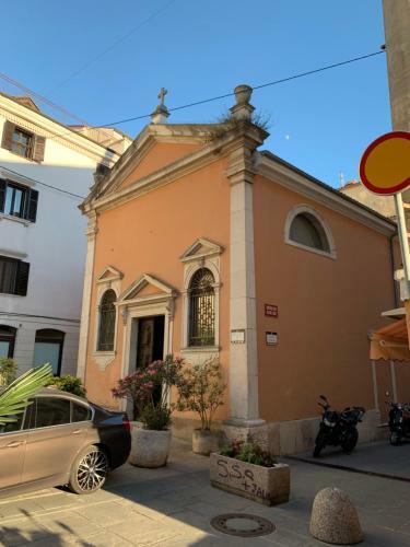 Modern Apartment Veneziana