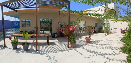 Salinas, Costa De Oro