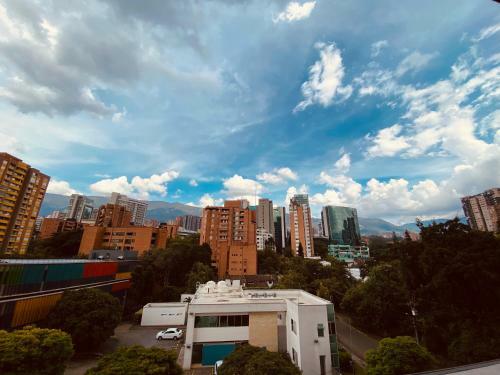 Espacioso Apartamento, Bonito Balc�n, Excelente Ubicaci�n